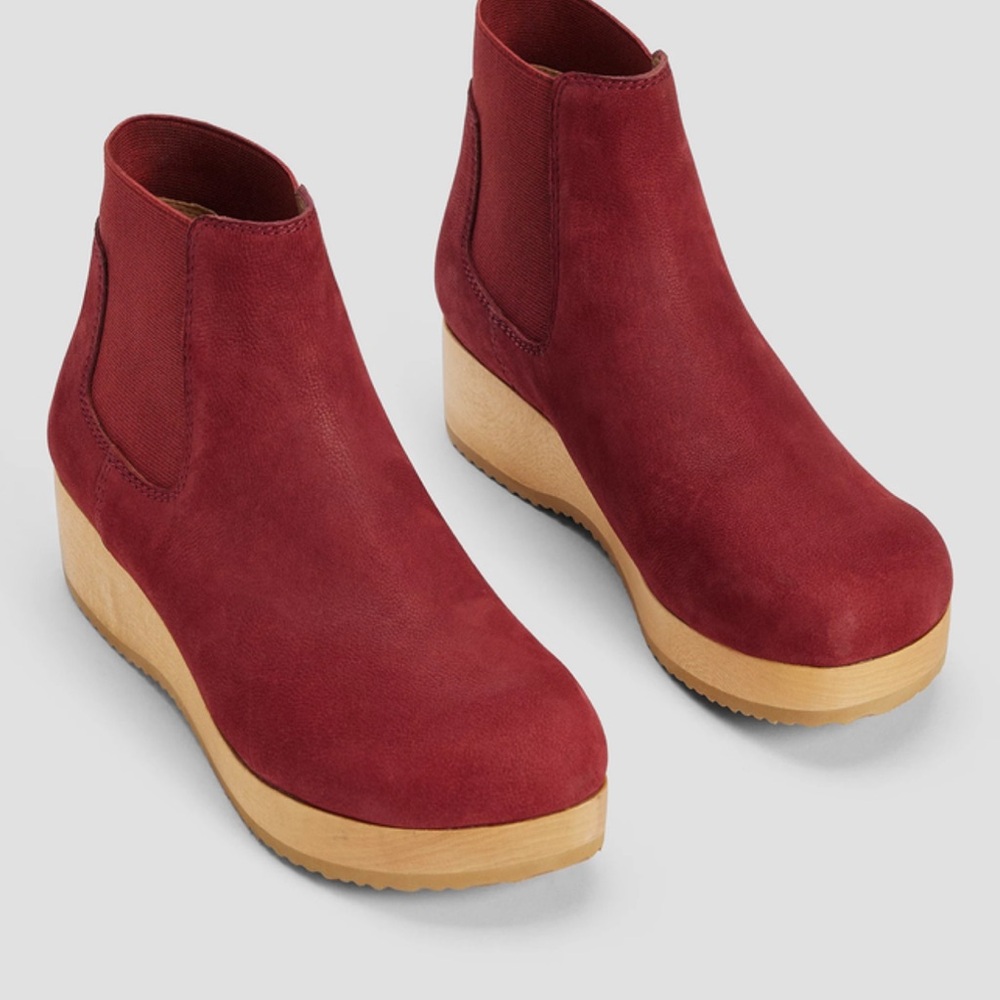 Eileen Fisher Burgundy Suede Platform Chelsea Ankle Boots